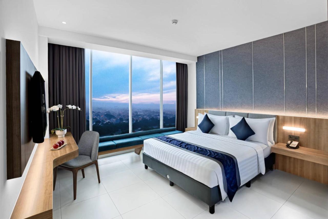 Aston Sidoarjo City Hotel & Conference Center Exterior foto
