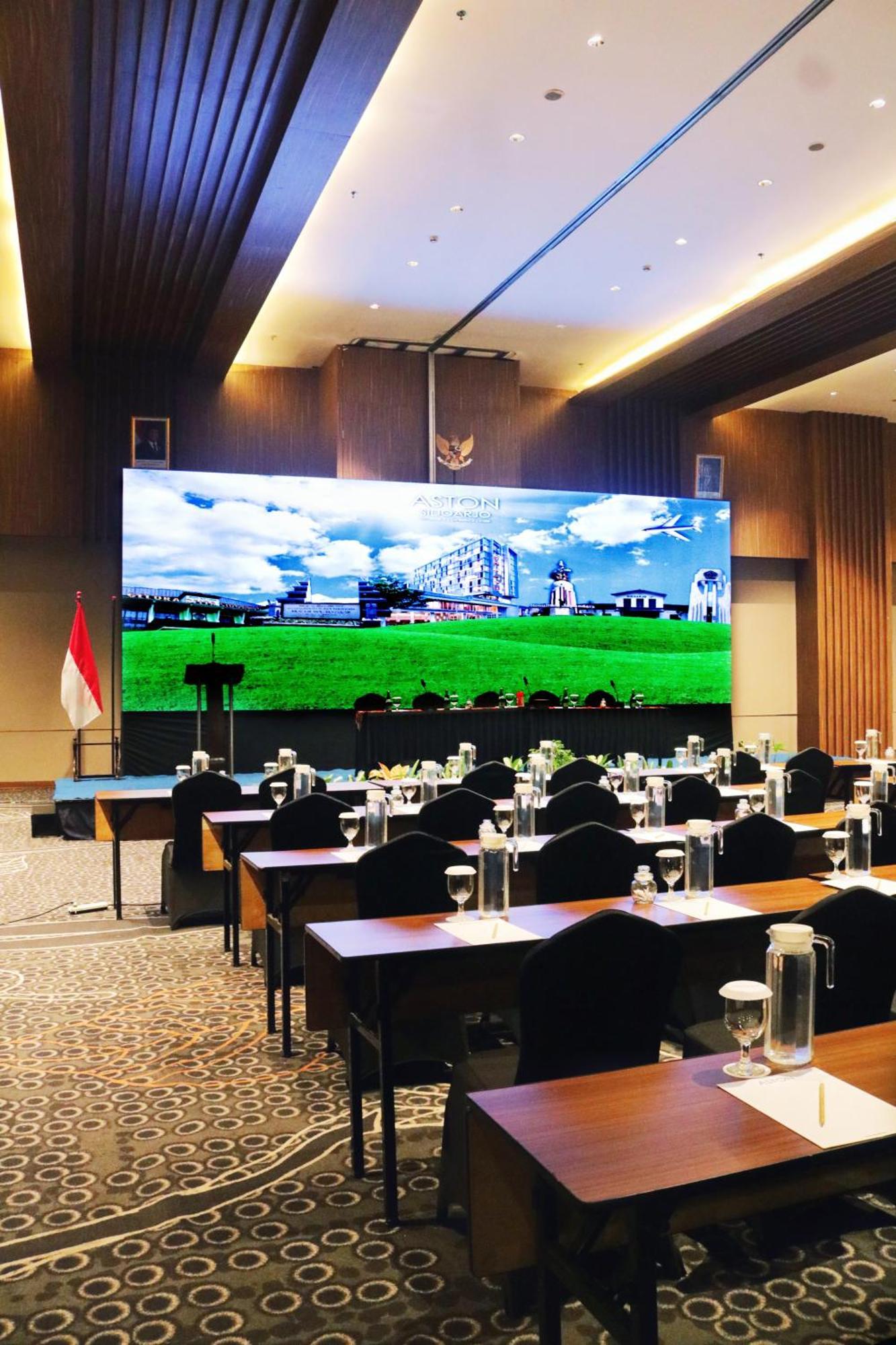 Aston Sidoarjo City Hotel & Conference Center Exterior foto